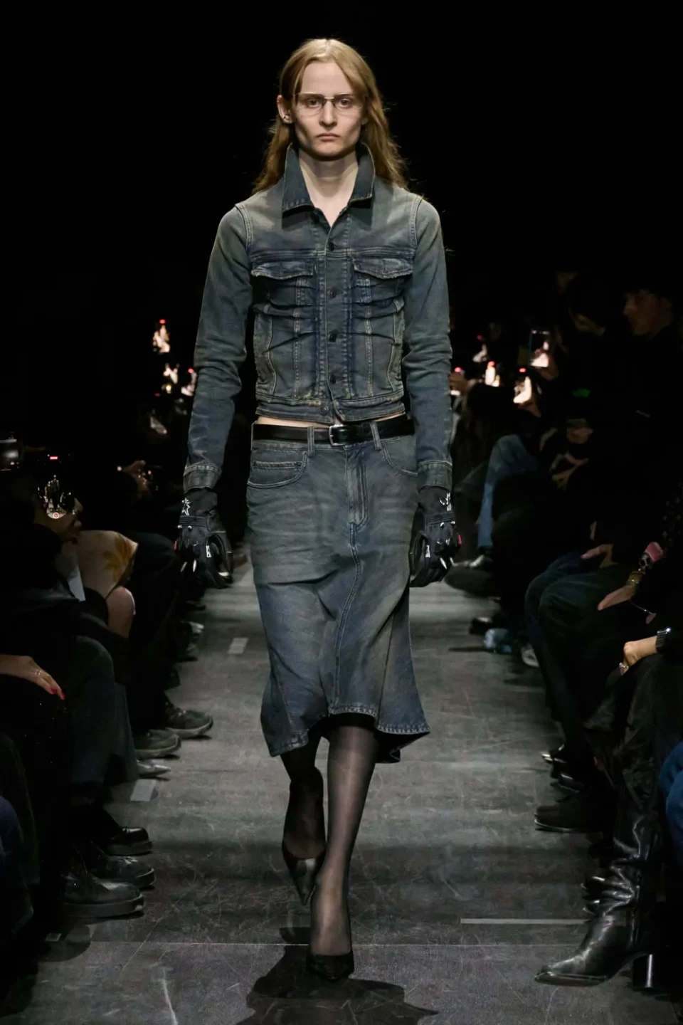 00014-balenciaga-fall-2025-ready-to-wear-credit-gorunway