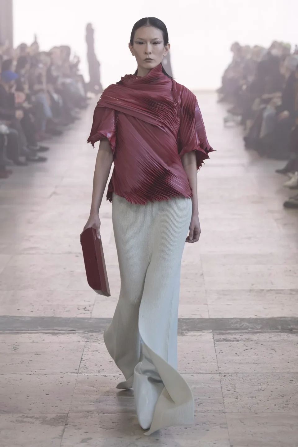 00014-rick-owens-fall-2025-ready-to-wear-credit-brand