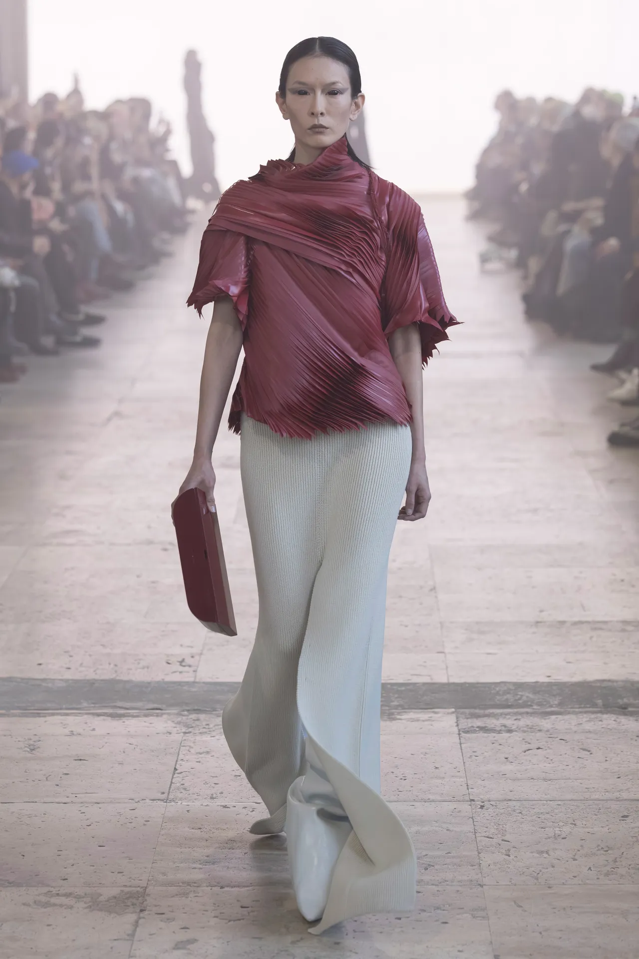00014-rick-owens-fall-2025-ready-to-wear-credit-brand