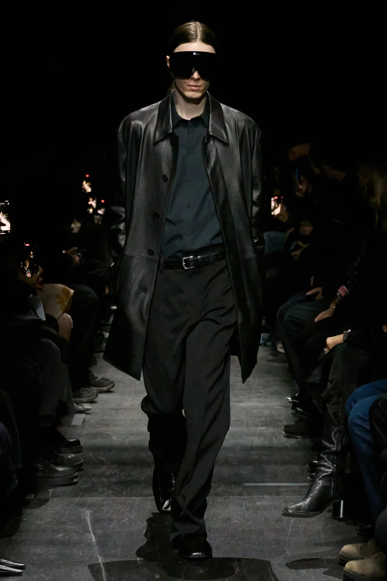 00015-balenciaga-fall-2025-ready-to-wear-credit-gorunway