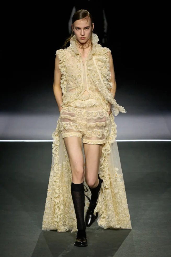 00015-christian-dior-fall-2025-ready-to-wear-credit-gorunway
