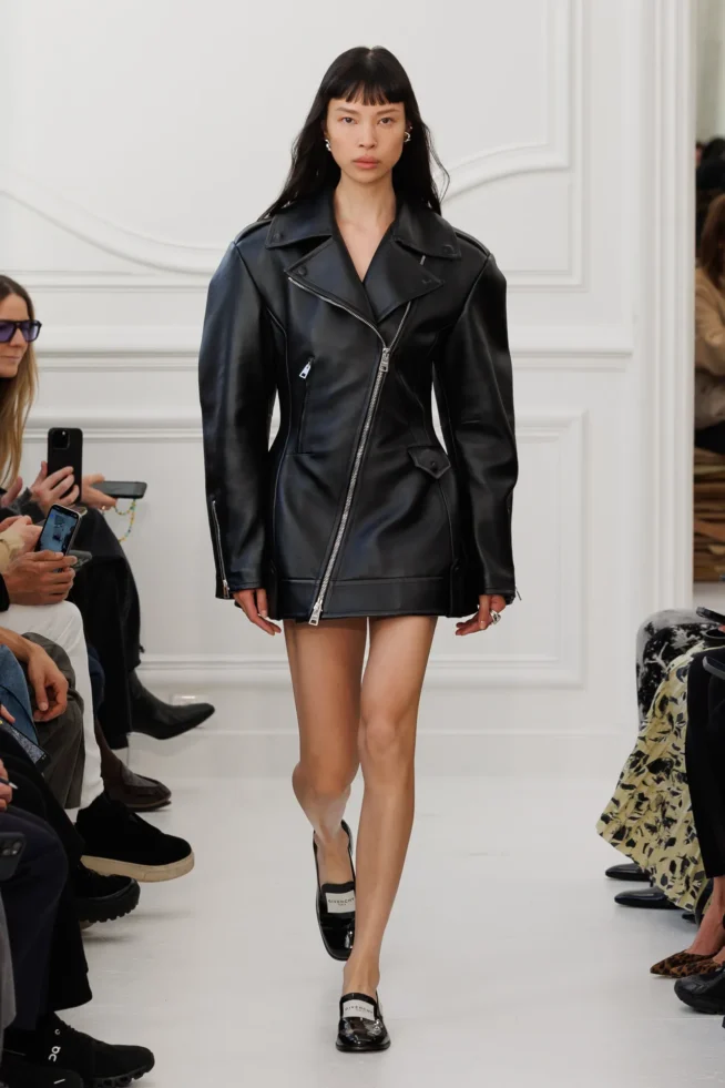 00015-givenchy-fall-2025-ready-to-wear-credit-brand