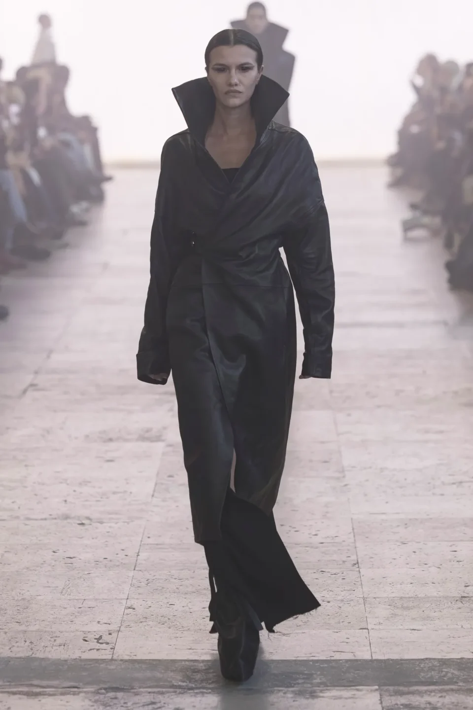 00016-rick-owens-fall-2025-ready-to-wear-credit-brand