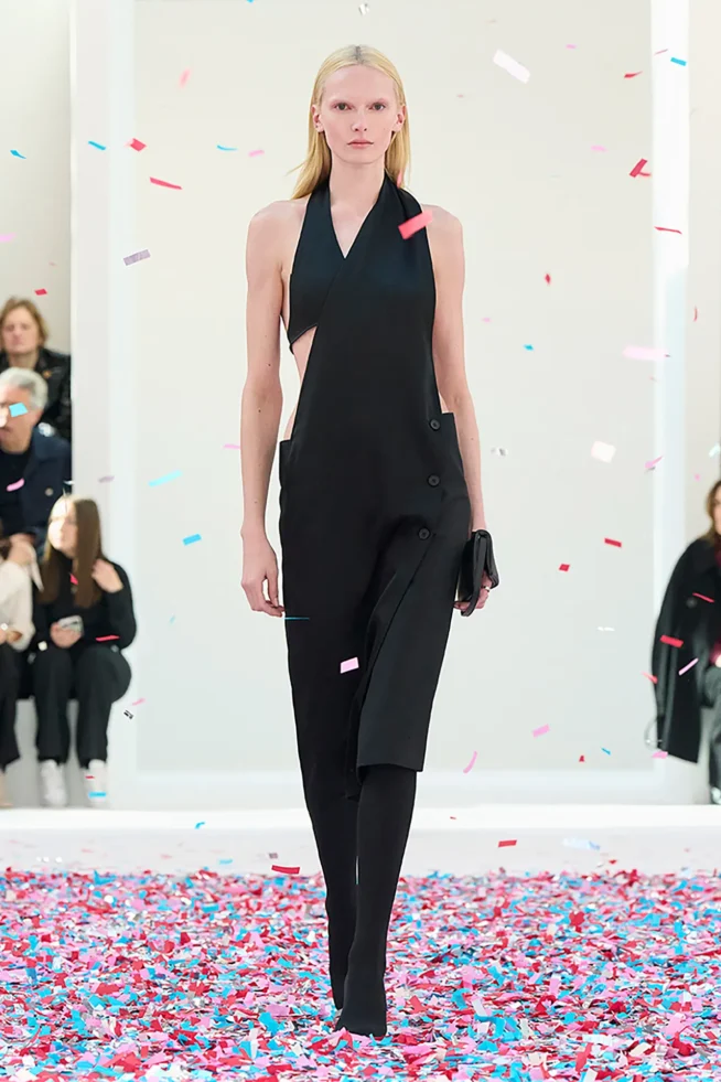 00017-courreges-fall-2025-ready-to-wear-credit-brand