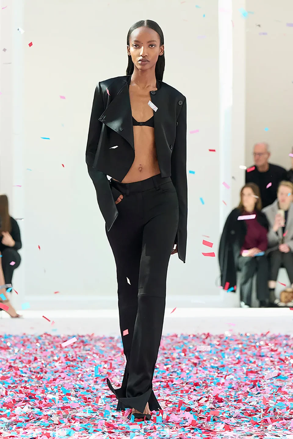 00018-courreges-fall-2025-ready-to-wear-credit-brand