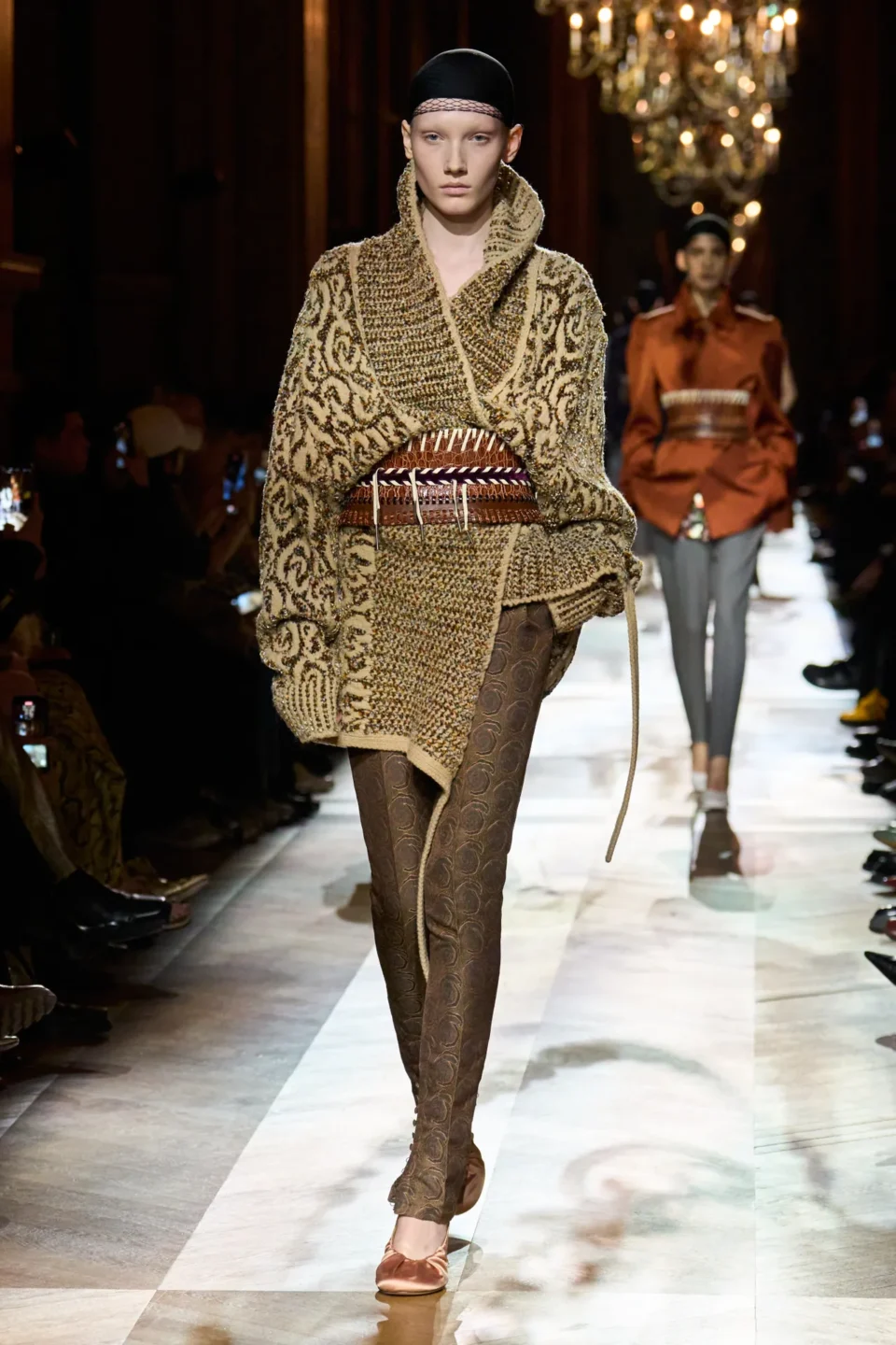 00018-dries-van-noten-fall-2025-ready-to-wear-credit-gorunway