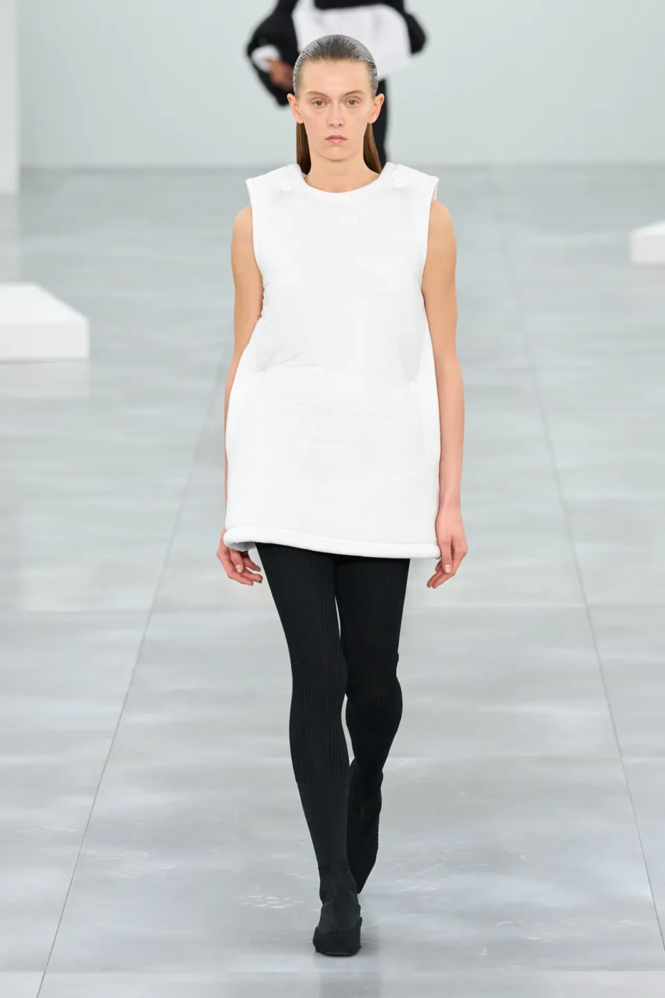 00019-issey-miyake-fall-2025-ready-to-wear-credit-gorunway