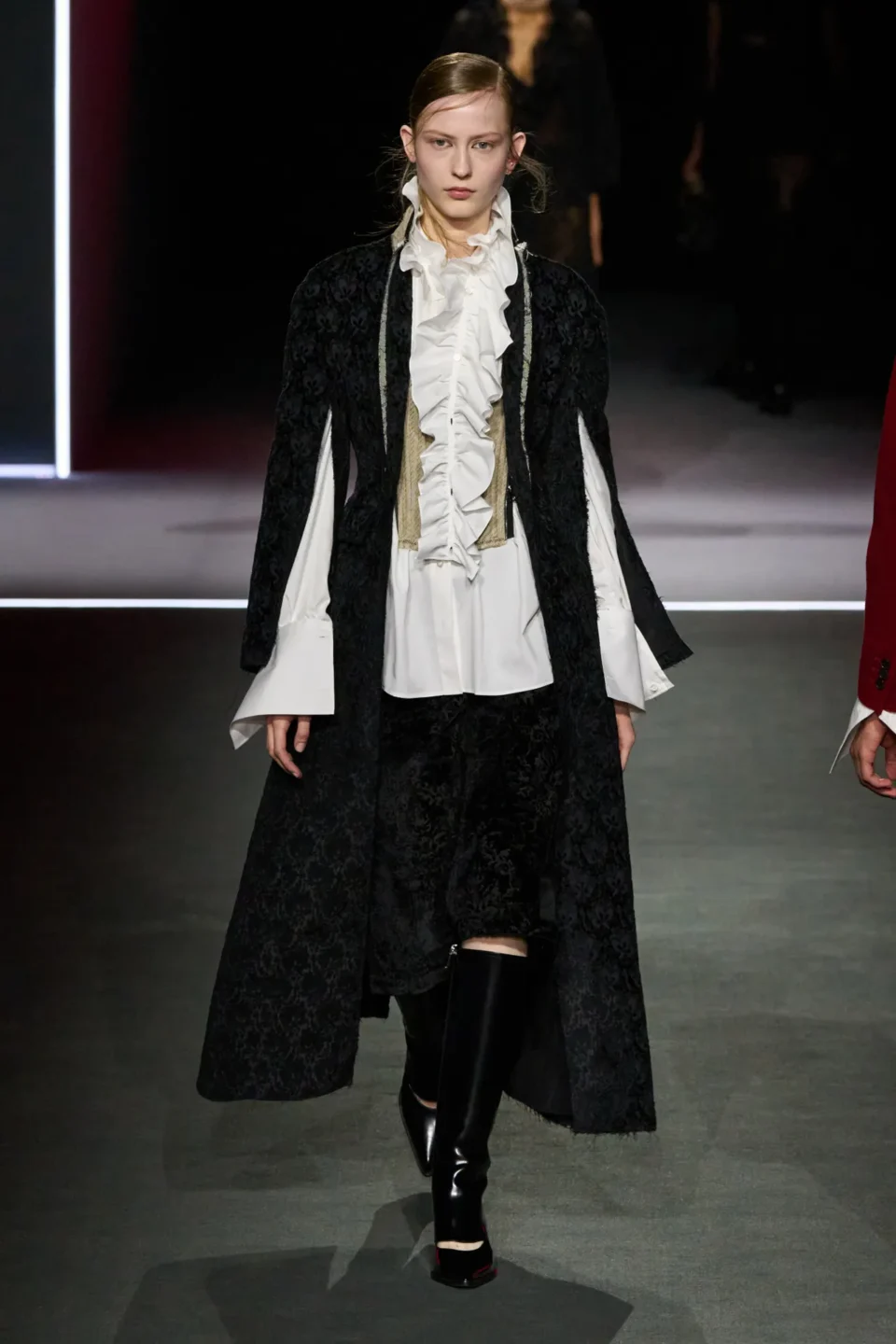 00021-christian-dior-fall-2025-ready-to-wear-credit-gorunway