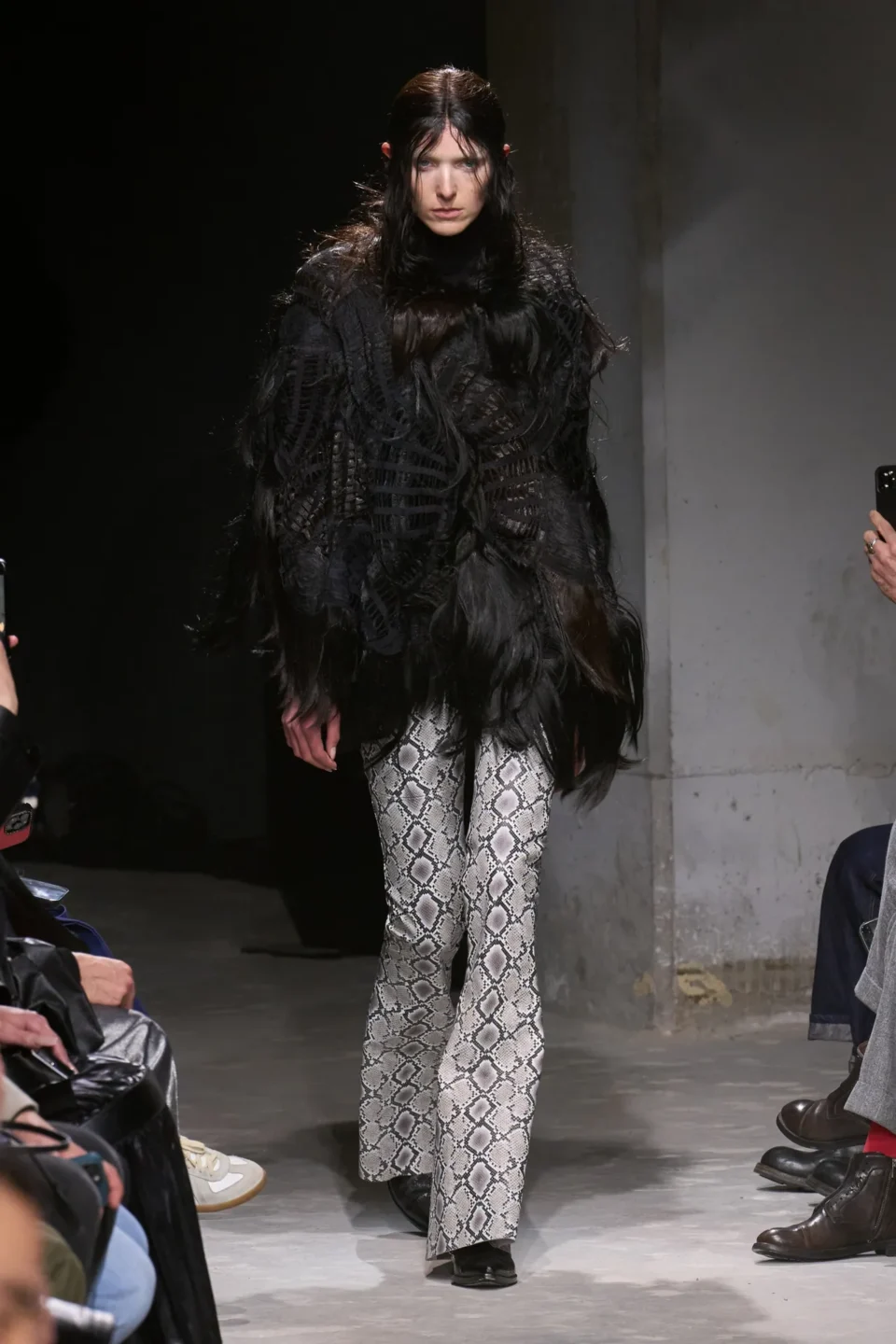 00021-junya-watanabe-fall-2025-ready-to-wear-credit-gorunway