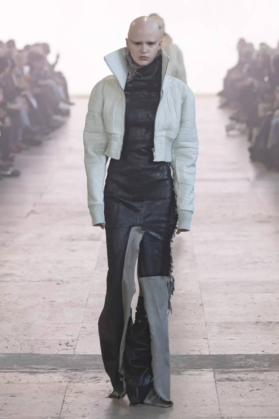 00021-rick-owens-fall-2025-ready-to-wear-credit-brand