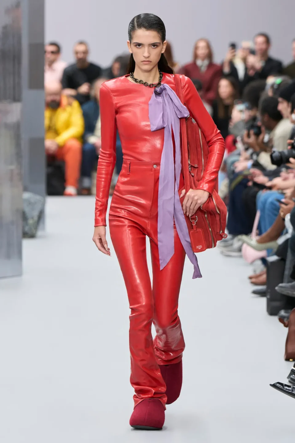00022-acne-studios-fall-2025-ready-to-wear-credit-gorunway