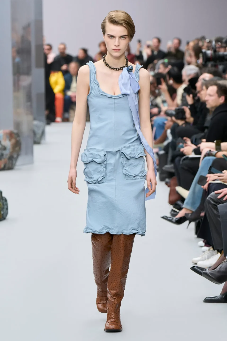 00023-acne-studios-fall-2025-ready-to-wear-credit-gorunway