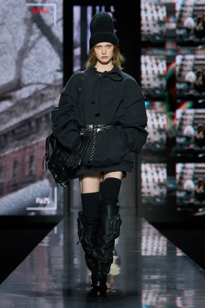 00023-dolce-and-gabbana-fall-2025-ready-to-wear-credit-gorunway