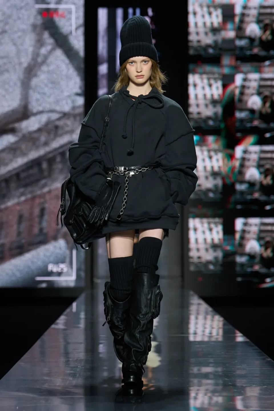 00023-dolce-and-gabbana-fall-2025-ready-to-wear-credit-gorunway