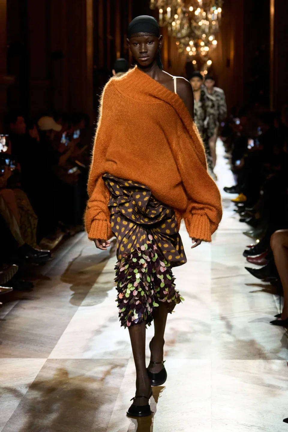 00023-dries-van-noten-fall-2025-ready-to-wear-credit-gorunway