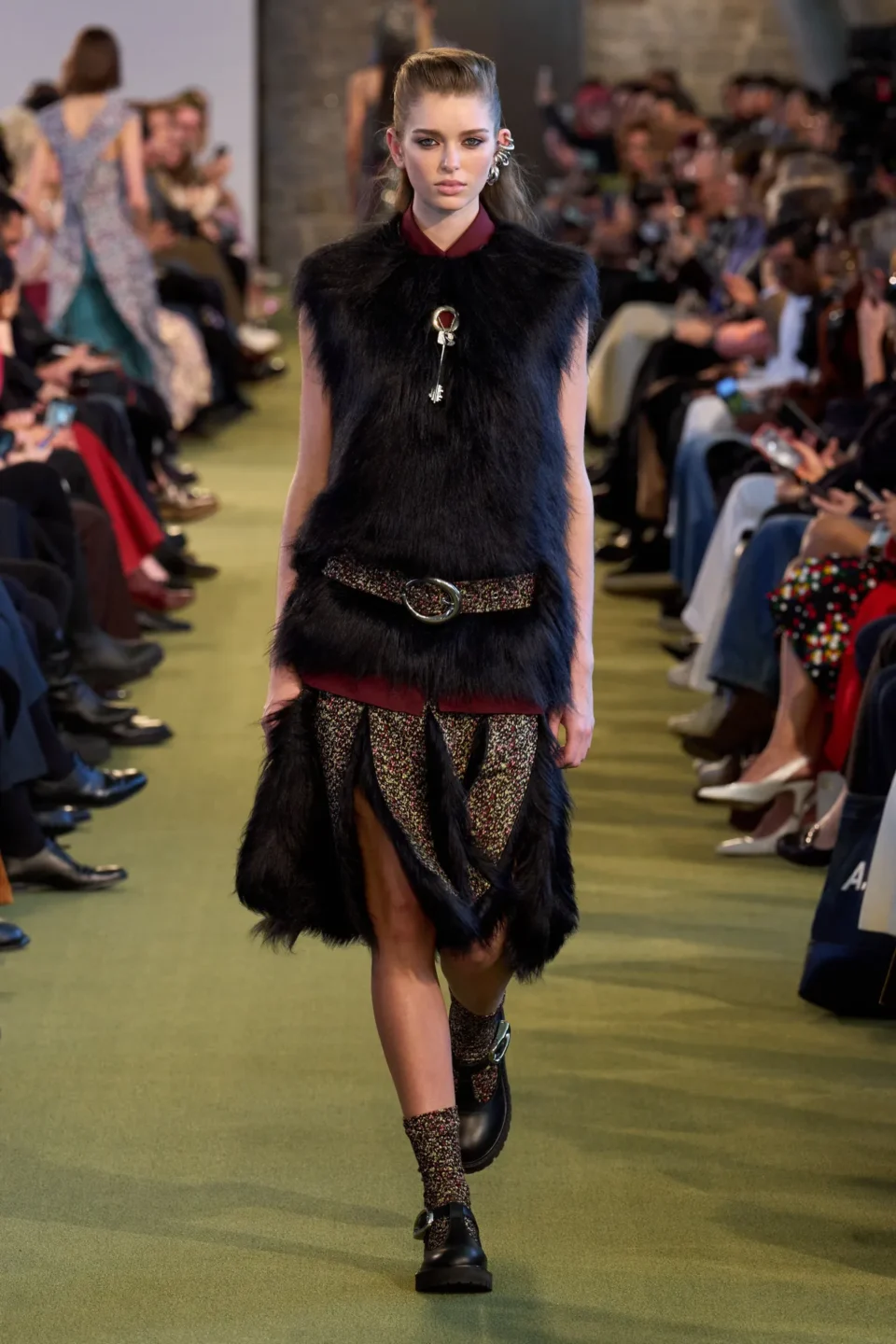 00023-rabanne-fall-2025-ready-to-wear-credit-gorunway