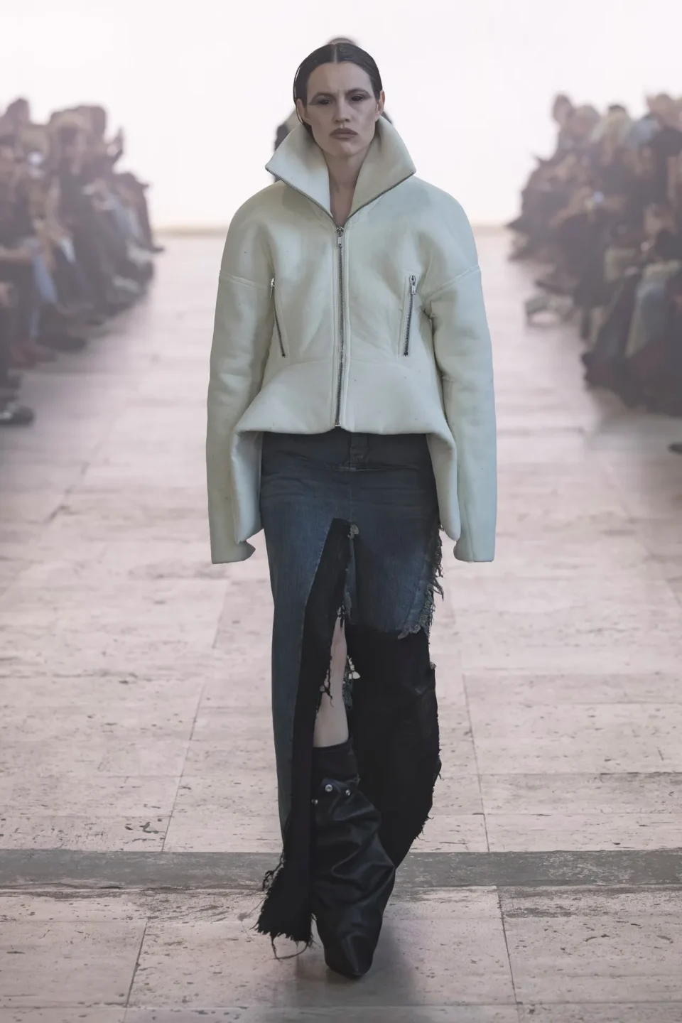 00023-rick-owens-fall-2025-ready-to-wear-credit-brand