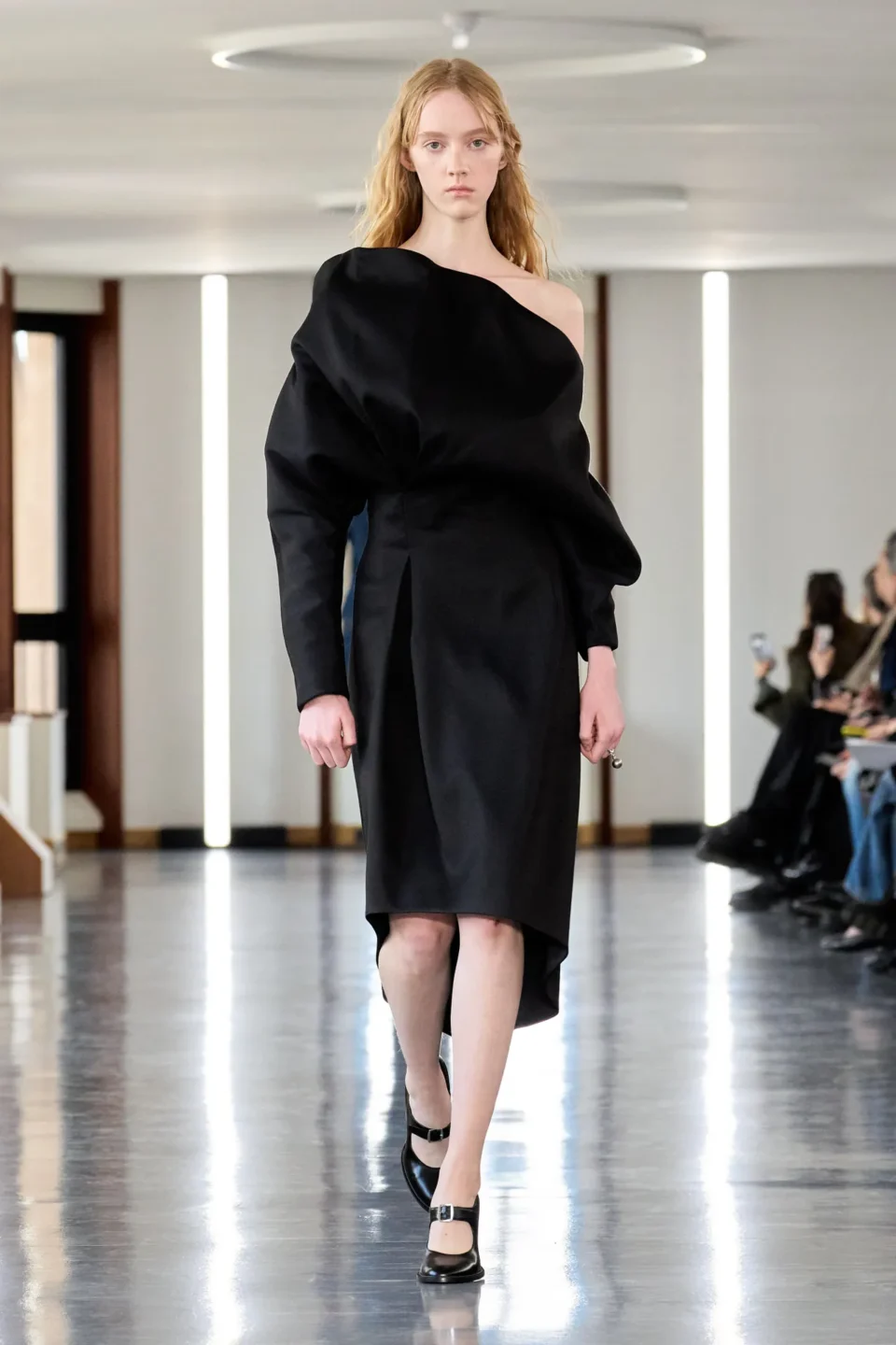 00026-bally-fall-2025-ready-to-wear-credit-gorunway