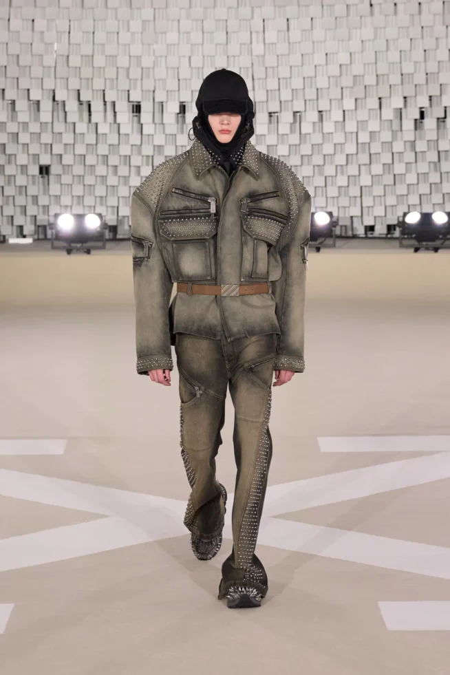 00026-off-white-fall-2025-ready-to-wear-credit-gorunway