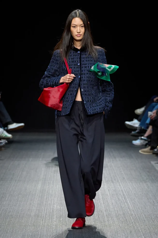 00027-emporio-armani-fall-2025-ready-to-wear-credit-gorunway