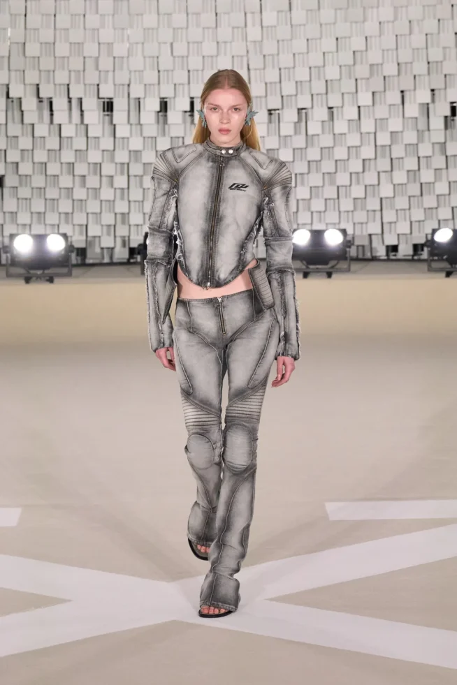 00027-off-white-fall-2025-ready-to-wear-credit-gorunway