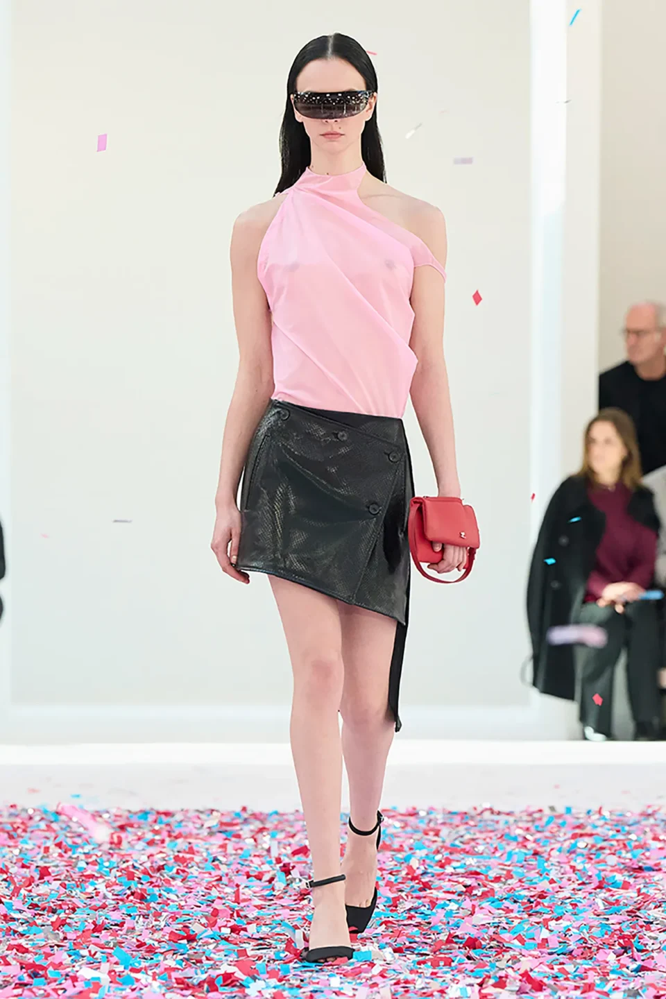 00028-courreges-fall-2025-ready-to-wear-credit-brand