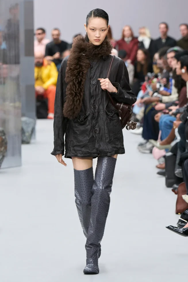 00029-acne-studios-fall-2025-ready-to-wear-credit-gorunway