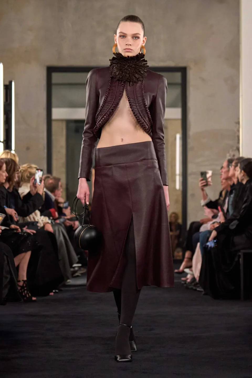 00029-alaia-fall-2025-ready-to-wear-credit-brand