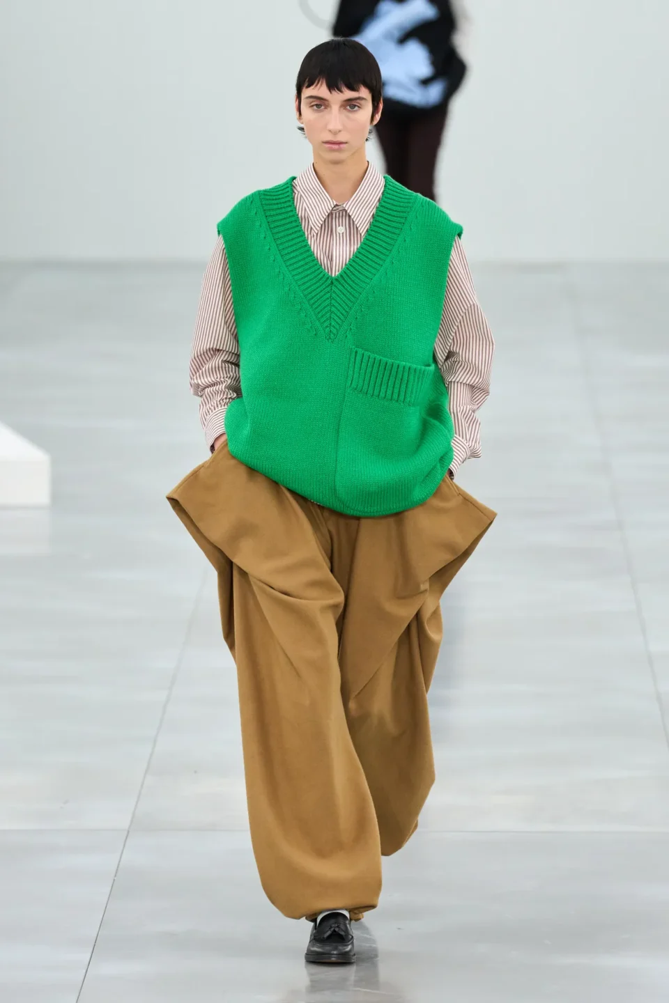 00029-issey-miyake-fall-2025-ready-to-wear-credit-gorunway