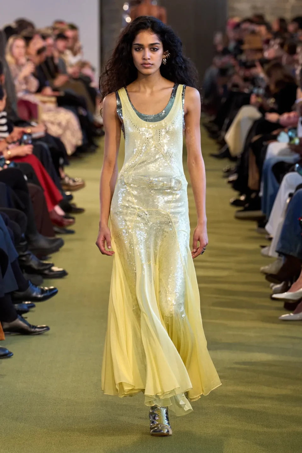 00029-rabanne-fall-2025-ready-to-wear-credit-gorunway