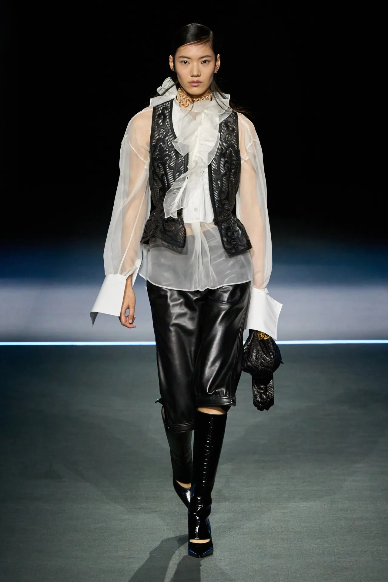 00030-christian-dior-fall-2025-ready-to-wear-credit-gorunway