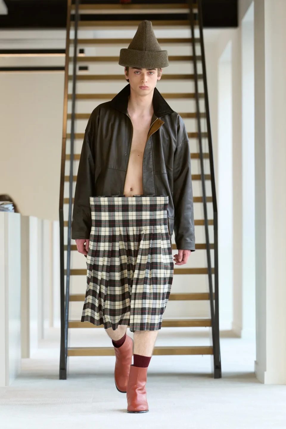 00030-duran-lantink-fall-2025-ready-to-wear-credit-gorunway