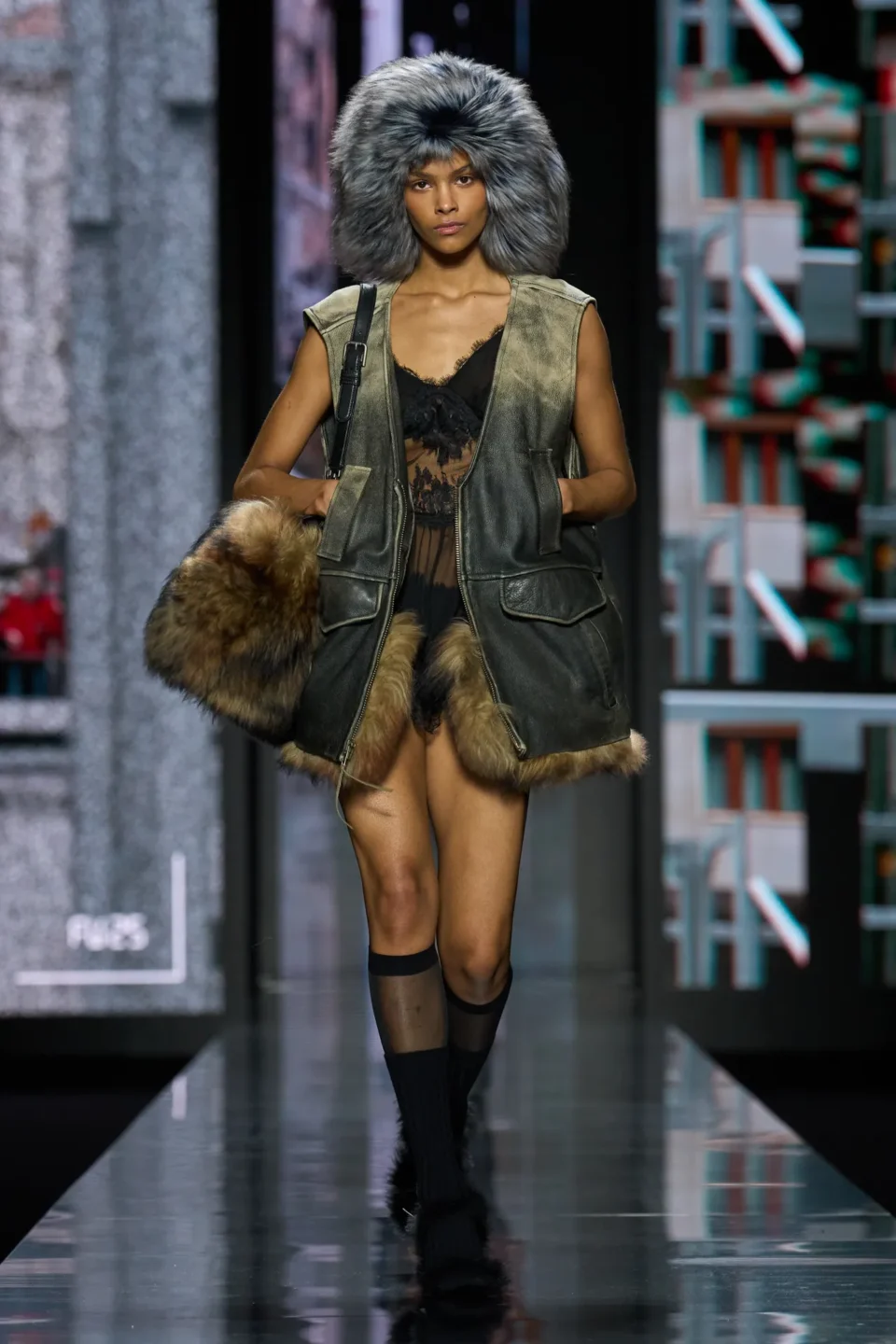 00031-dolce-and-gabbana-fall-2025-ready-to-wear-credit-gorunway
