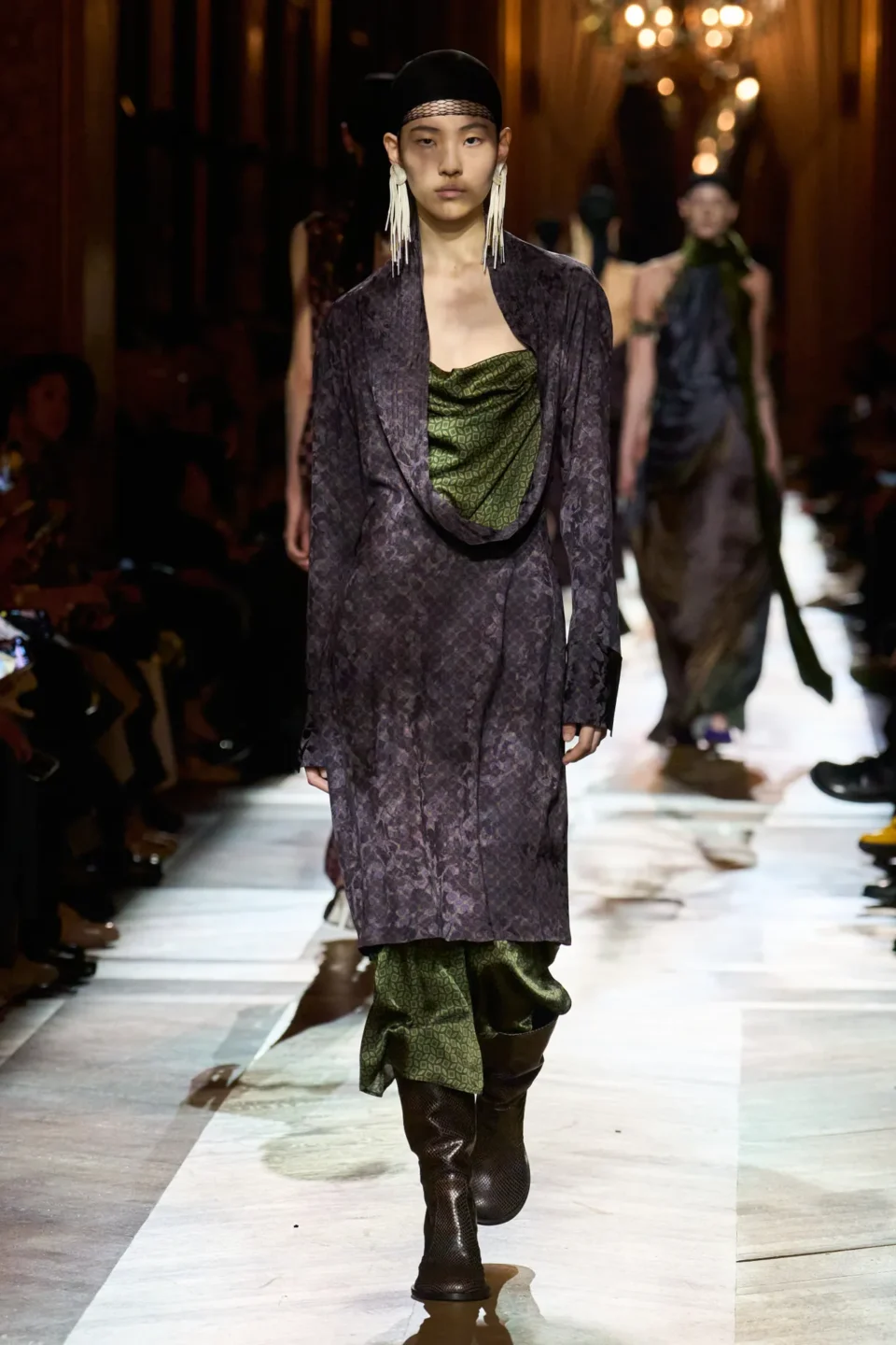 00033-dries-van-noten-fall-2025-ready-to-wear-credit-gorunway