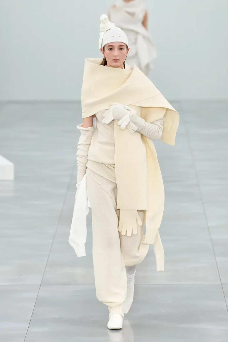 00033-issey-miyake-fall-2025-ready-to-wear-credit-gorunway