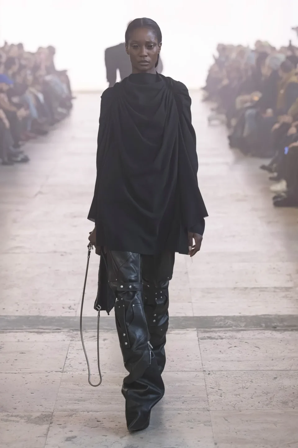 00033-rick-owens-fall-2025-ready-to-wear-credit-brand