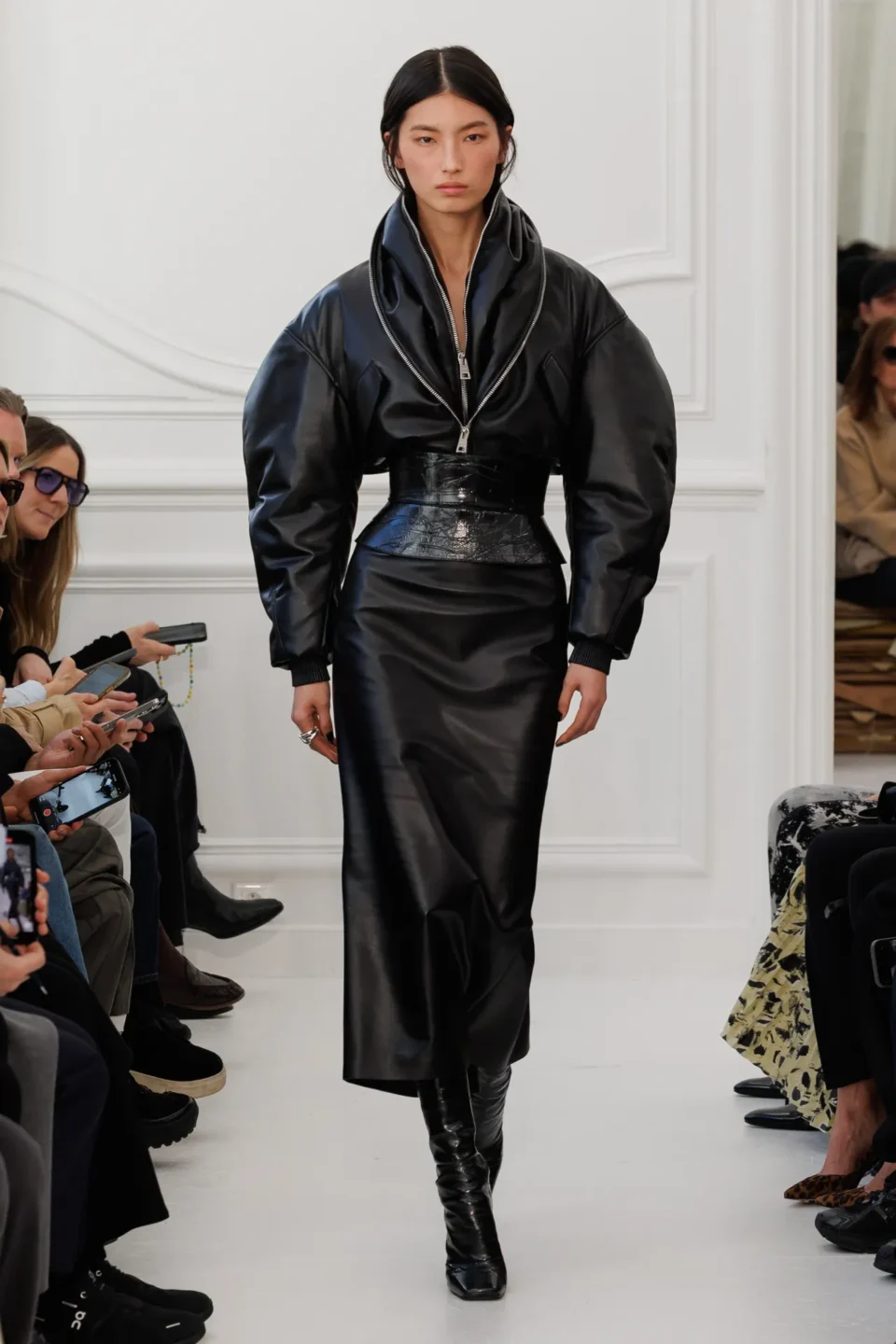 00034-givenchy-fall-2025-ready-to-wear-credit-brand
