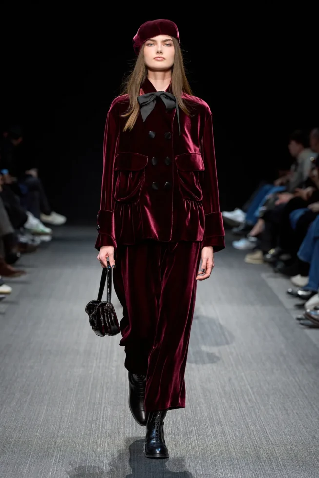 00035-emporio-armani-fall-2025-ready-to-wear-credit-gorunway