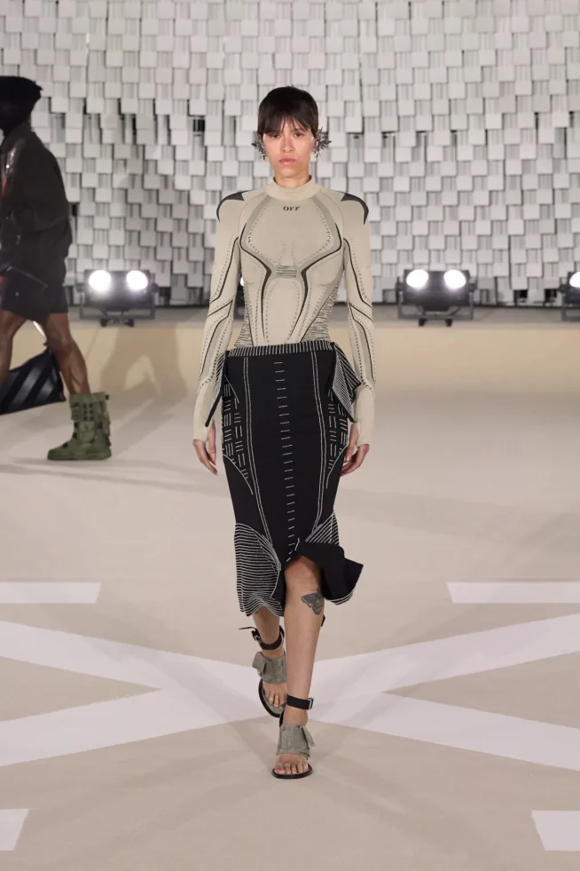 00037-off-white-fall-2025-ready-to-wear-credit-gorunway