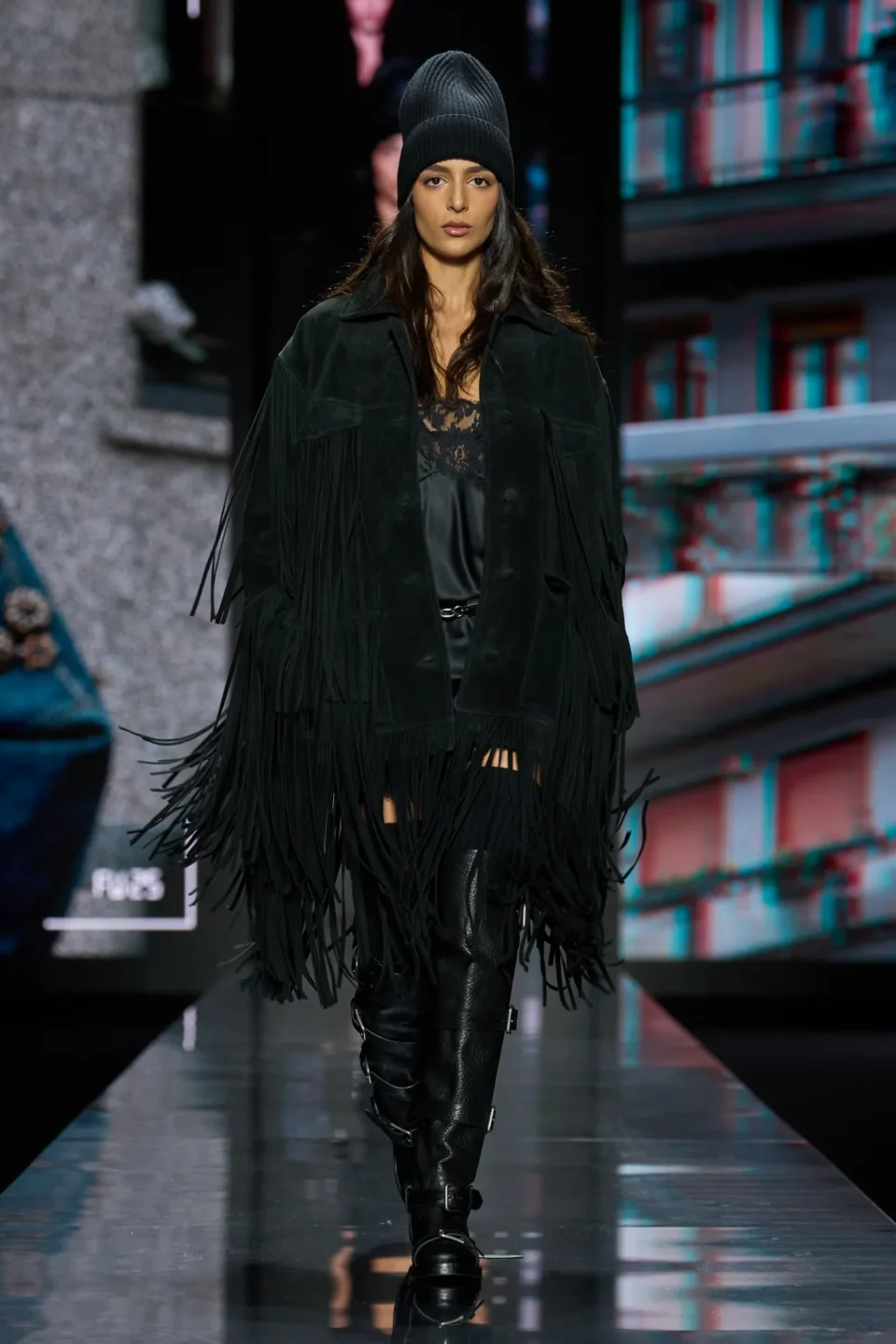 00038-dolce-and-gabbana-fall-2025-ready-to-wear-credit-gorunway