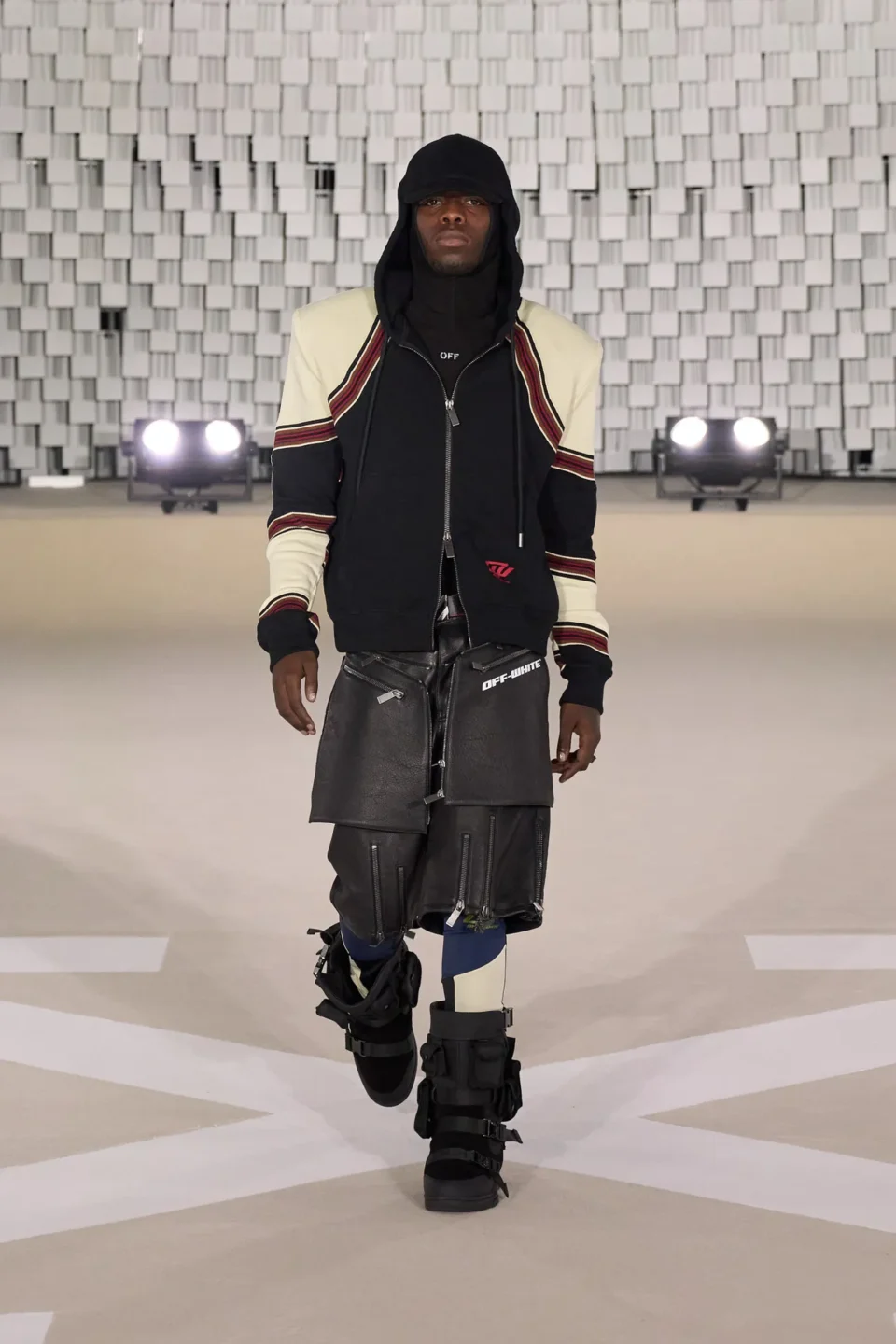 00038-off-white-fall-2025-ready-to-wear-credit-gorunway