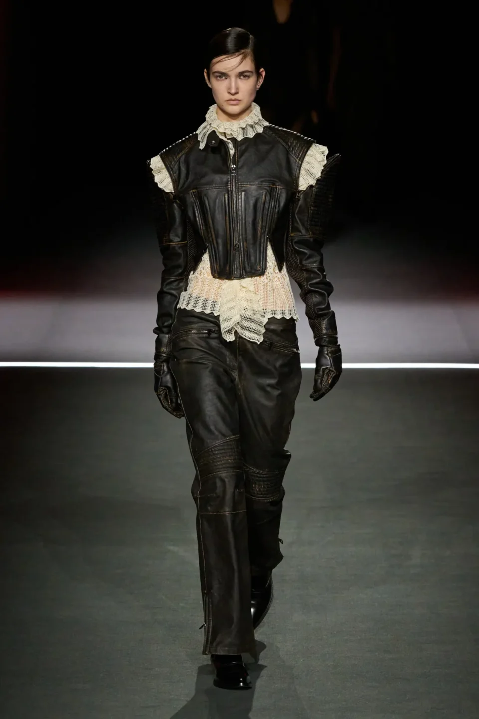 00039-christian-dior-fall-2025-ready-to-wear-credit-gorunway