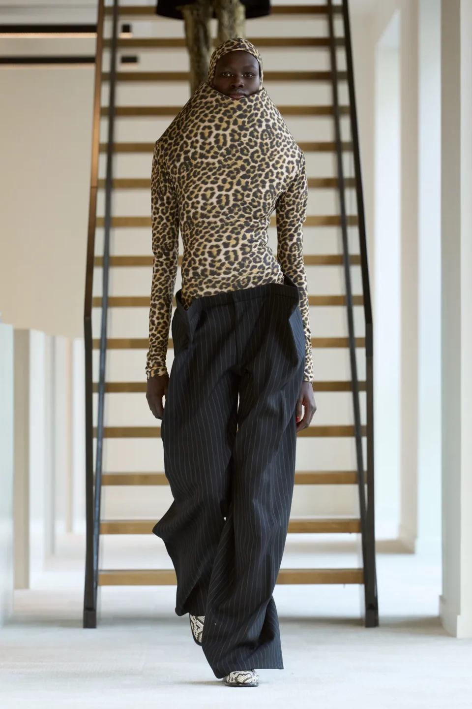 00042-duran-lantink-fall-2025-ready-to-wear-credit-gorunway