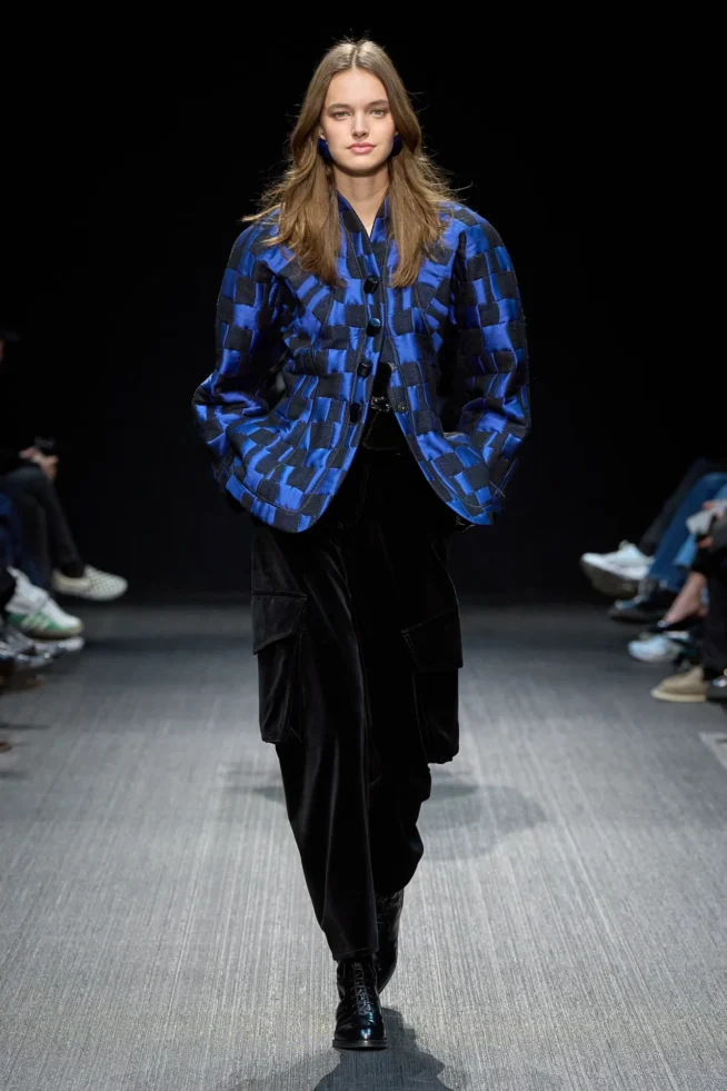 00042-emporio-armani-fall-2025-ready-to-wear-credit-gorunway