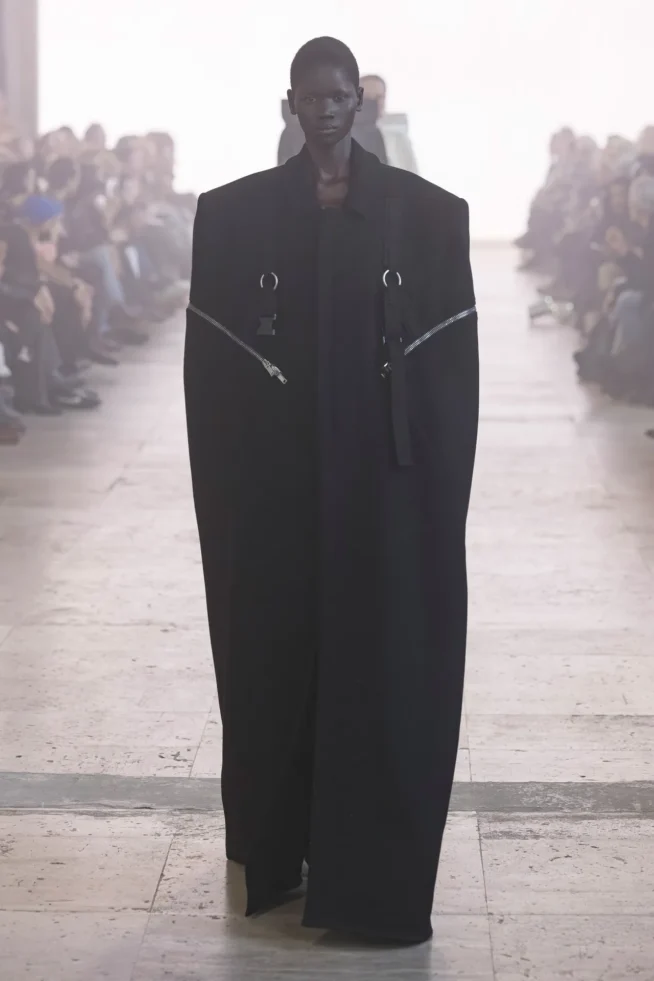 00042-rick-owens-fall-2025-ready-to-wear-credit-brand