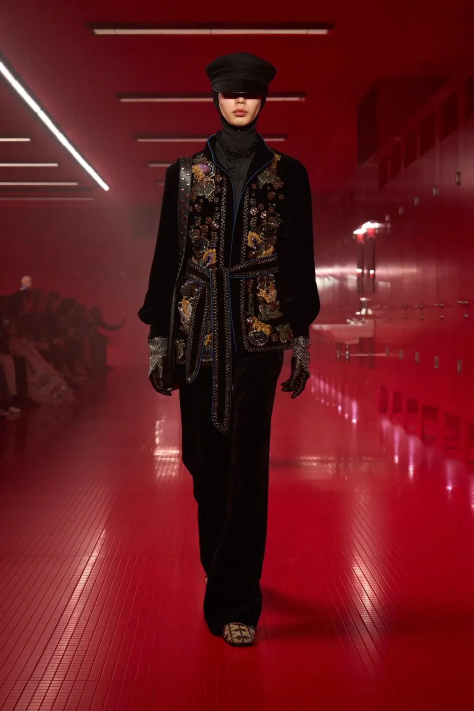 00042-valentino-fall-2025-ready-to-wear-credit-gorunway