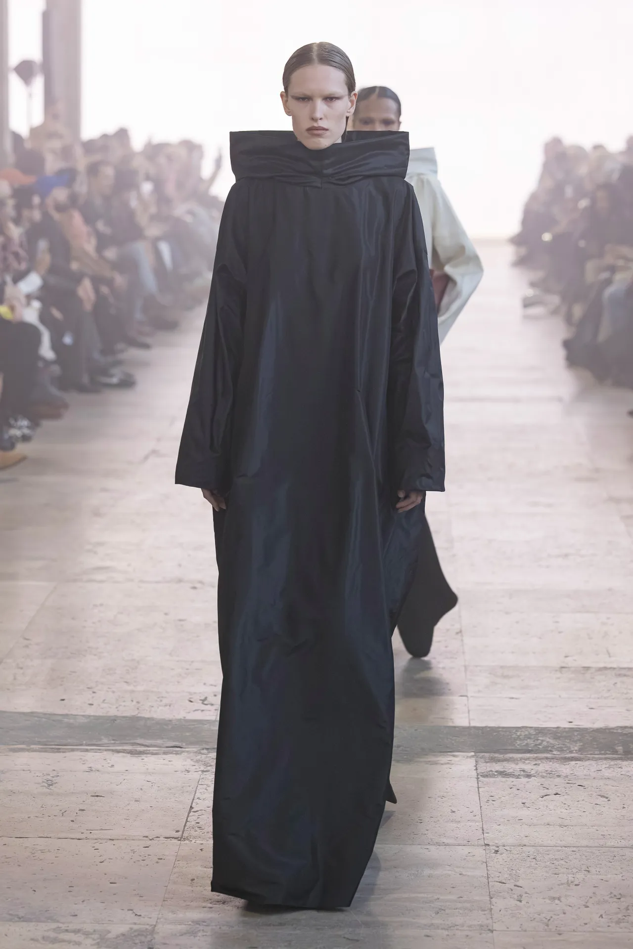 00043-rick-owens-fall-2025-ready-to-wear-credit-brand