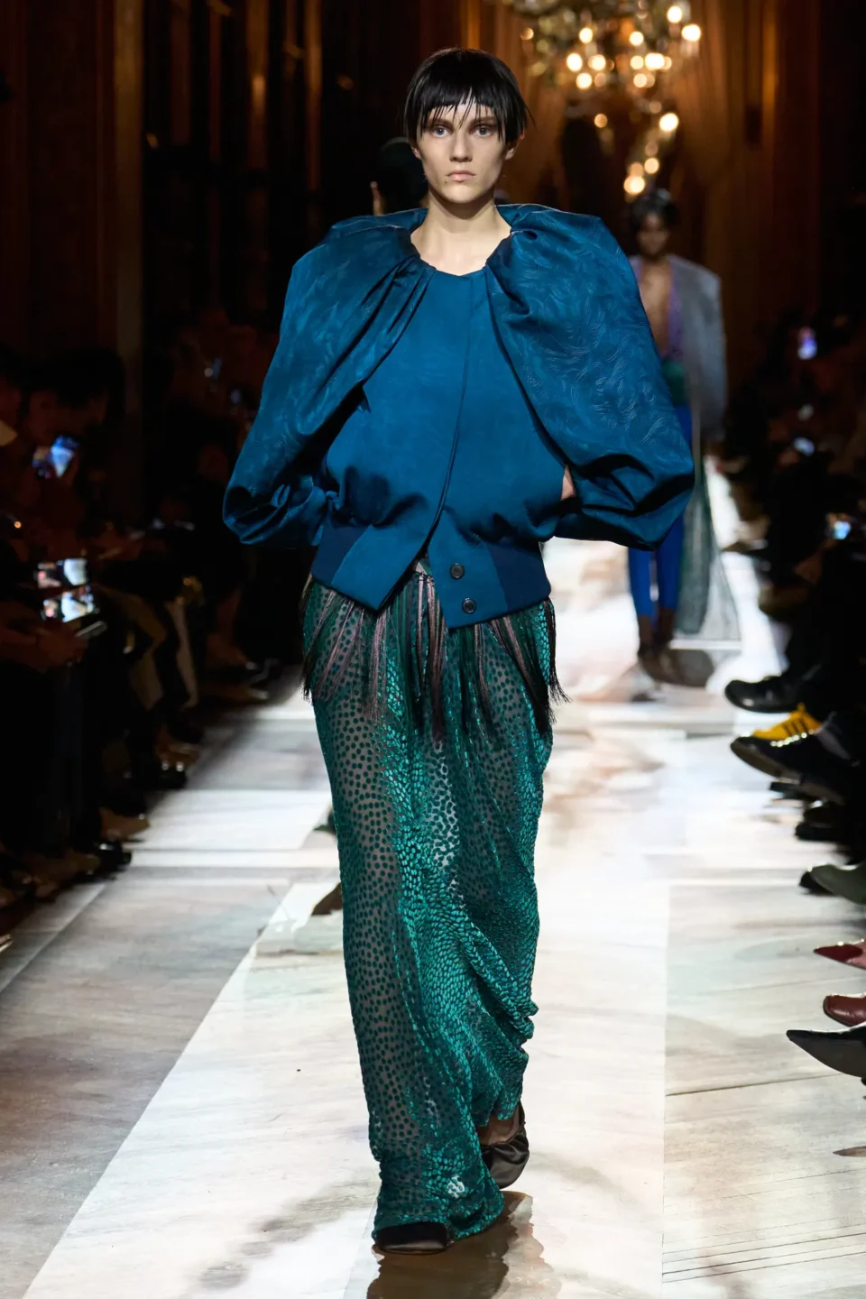 00044-dries-van-noten-fall-2025-ready-to-wear-credit-gorunway