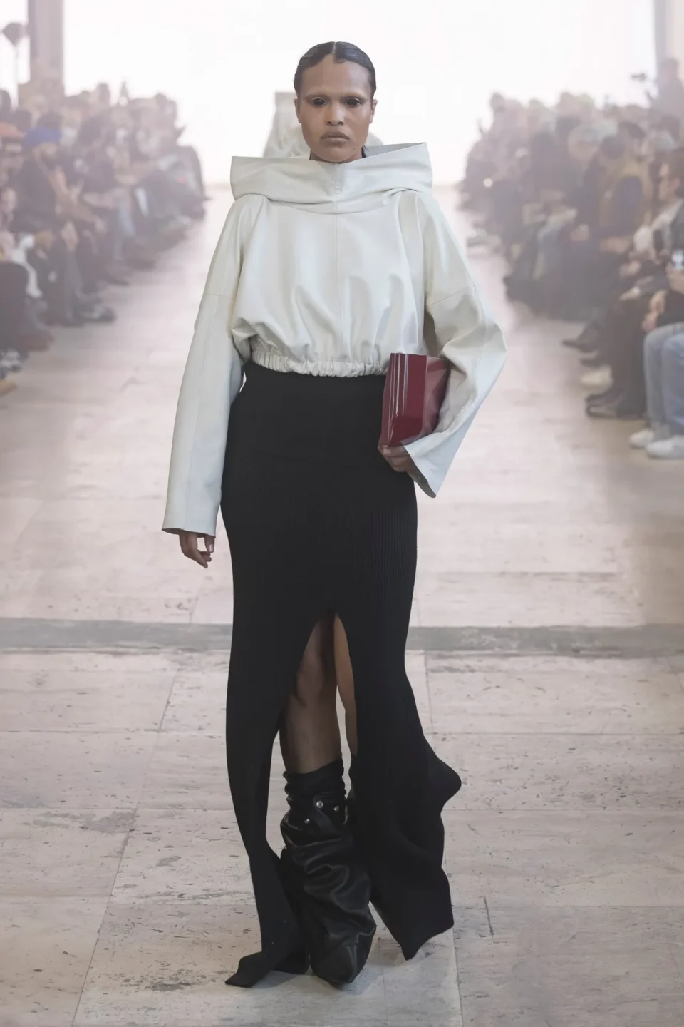 00044-rick-owens-fall-2025-ready-to-wear-credit-brand