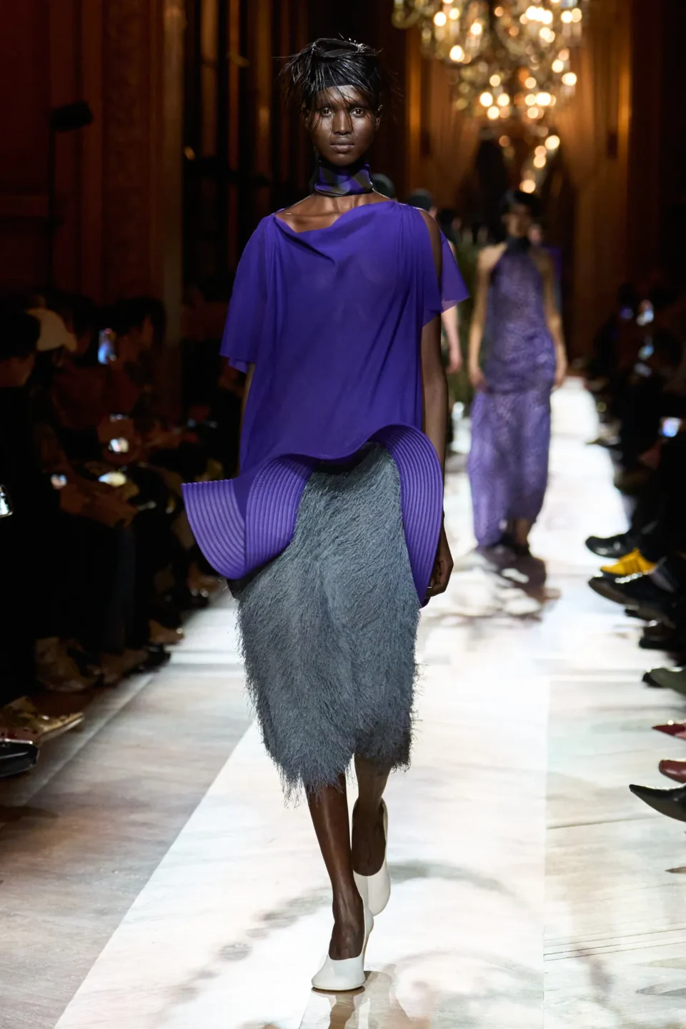 00046-dries-van-noten-fall-2025-ready-to-wear-credit-gorunway